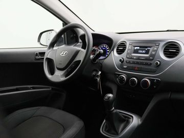 Car image 26