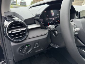 Car image 26