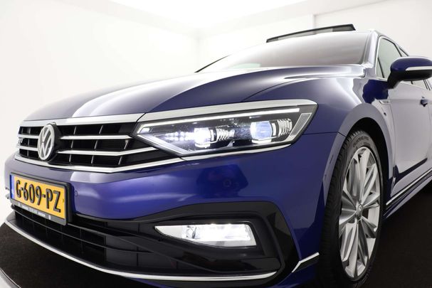 Volkswagen Passat Variant 1.5 TSI Elegance DSG 110 kW image number 32