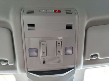 Car image 37