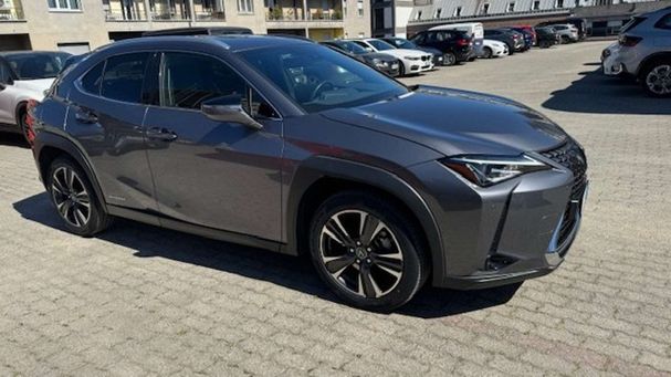 Lexus UX 250h 135 kW image number 2