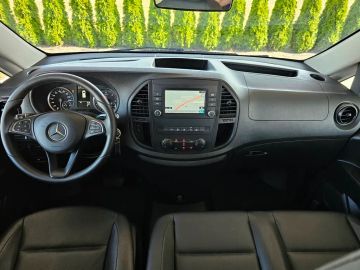 Car image 33