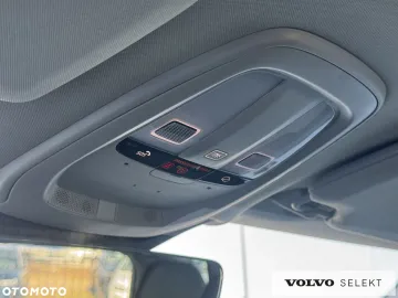 Car image 40