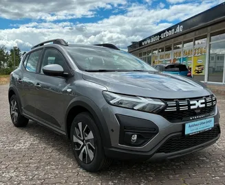 Car image 2