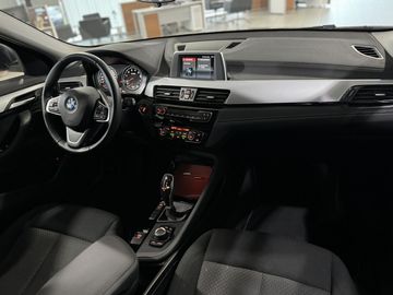 Car image 37