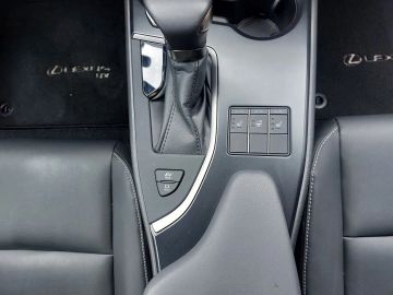 Car image 33