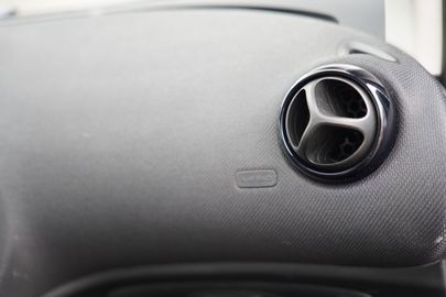 Car image 31