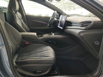 Car image 40