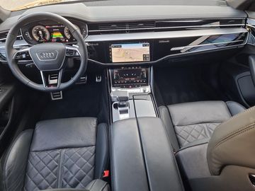 Car image 28