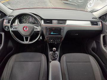 Car image 9