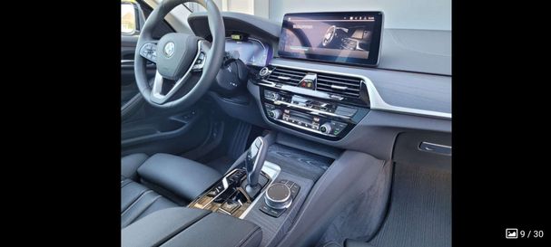 BMW 530i Touring 185 kW image number 22