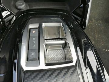 Car image 37