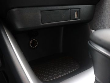 Car image 33