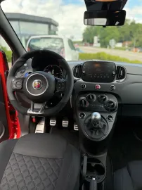 Car image 24