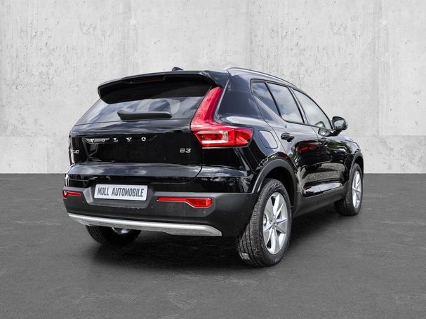 Volvo XC40 B3 Core 120 kW image number 2