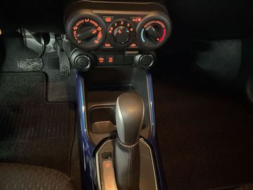 Car image 13