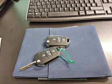 Car image 6