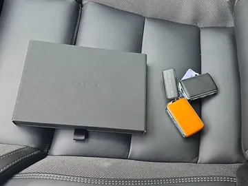 Car image 28
