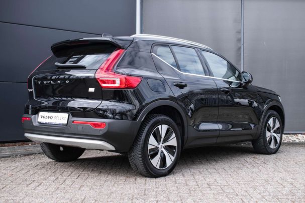 Volvo XC40 Recharge T4 Plus Bright 155 kW image number 2