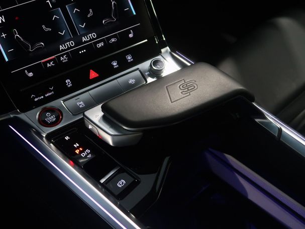 Audi e-tron 55 S-line 300 kW image number 15