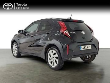 Car image 4