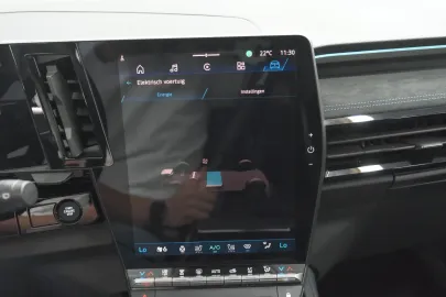Car image 49