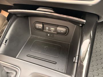 Car image 38