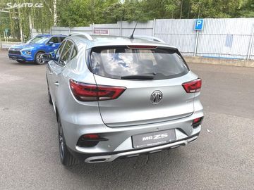 Car image 9