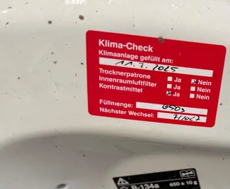 Car image 37