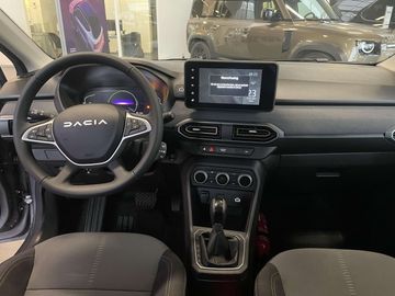 Car image 12