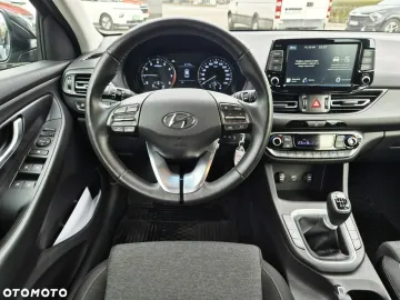 Car image 35