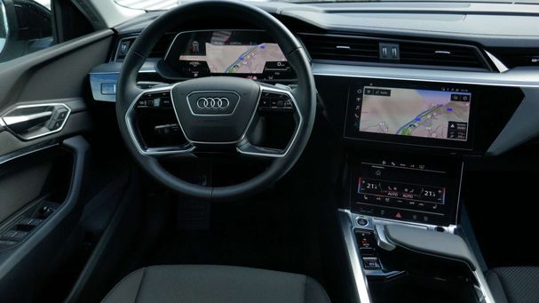 Audi Q8 50 quattro e-tron Business 250 kW image number 7