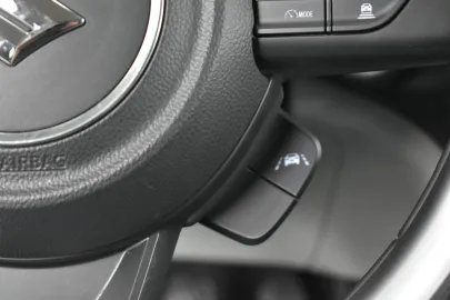 Car image 34
