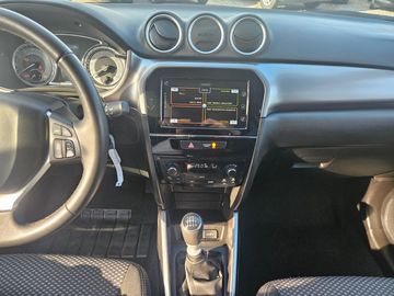 Car image 12