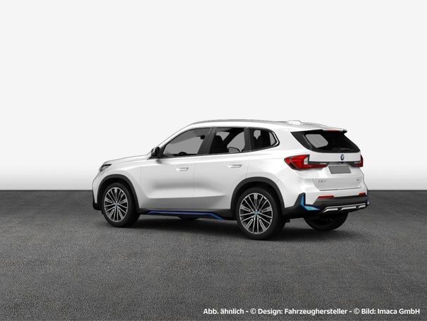 BMW iX1 xDrive30 230 kW image number 7