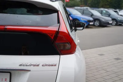 Car image 34