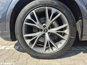 Car image 37
