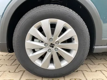 Car image 25