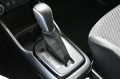 Car image 25