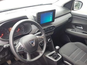 Car image 10