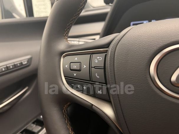 Lexus UX 135 kW image number 23