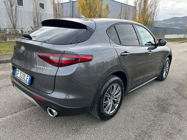 Alfa Romeo Stelvio 2.2 Q4 140 kW image number 8