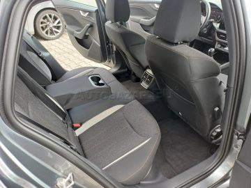 Car image 31