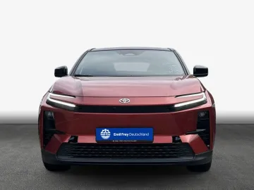 Car image 2