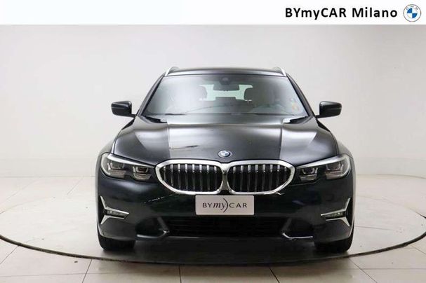 BMW 330i Touring xDrive 190 kW image number 2