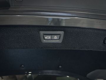 Car image 41