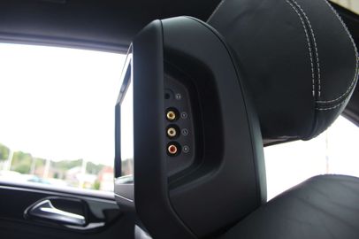 Car image 37