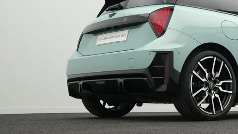 Car image 22