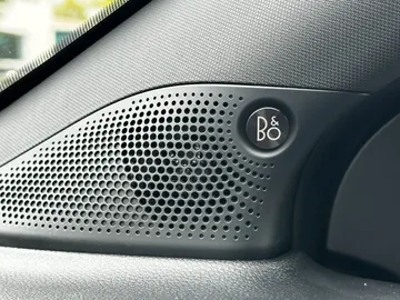 Car image 28