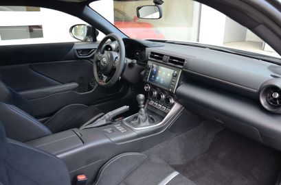 Car image 36